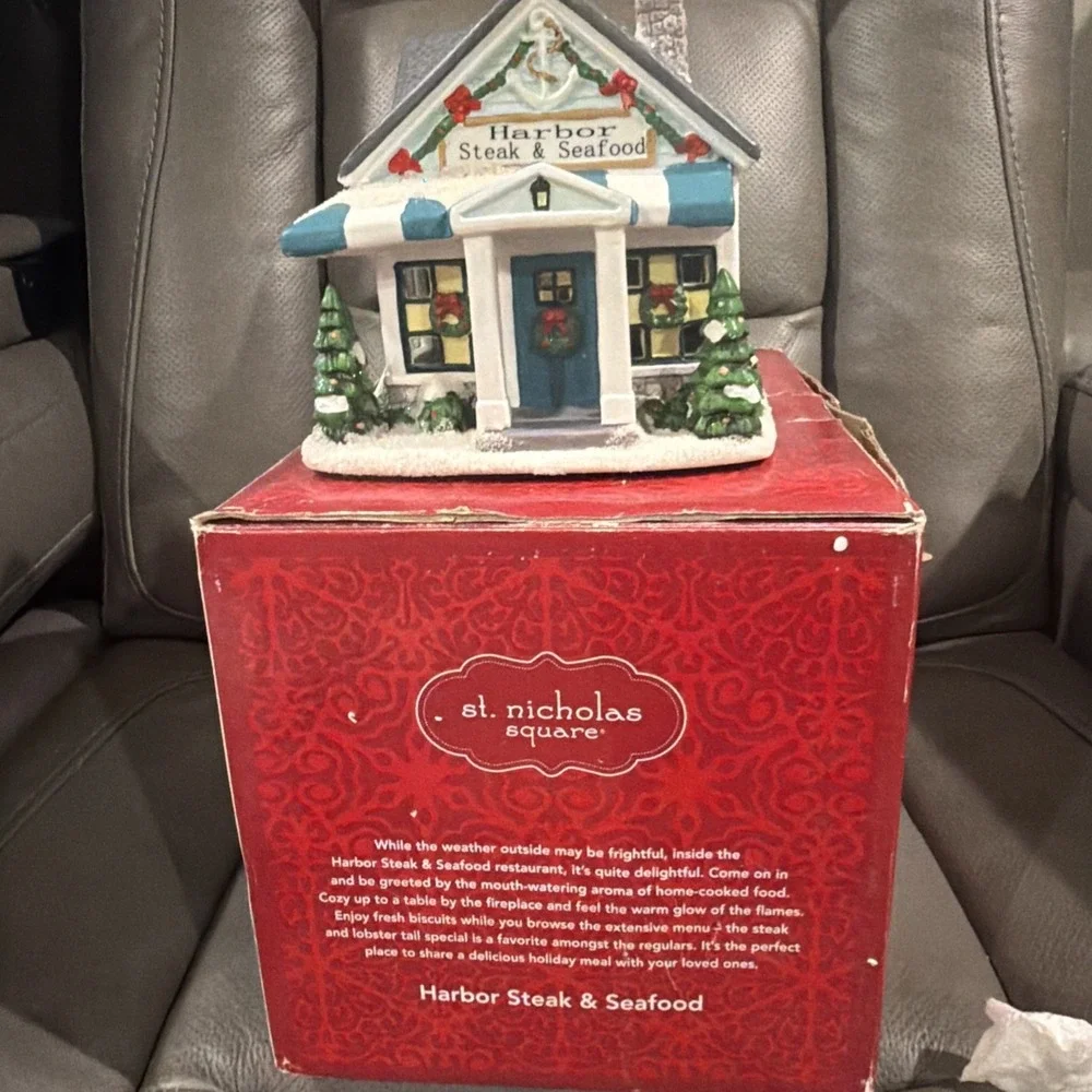 2012 St. Nicholas Square Christmas Village Harbor Steak & Seafood House With Box